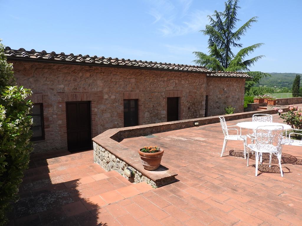 Hostal Relais Borgo Di Toiano Sovicille Exterior foto