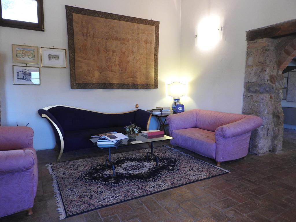 Hostal Relais Borgo Di Toiano Sovicille Exterior foto